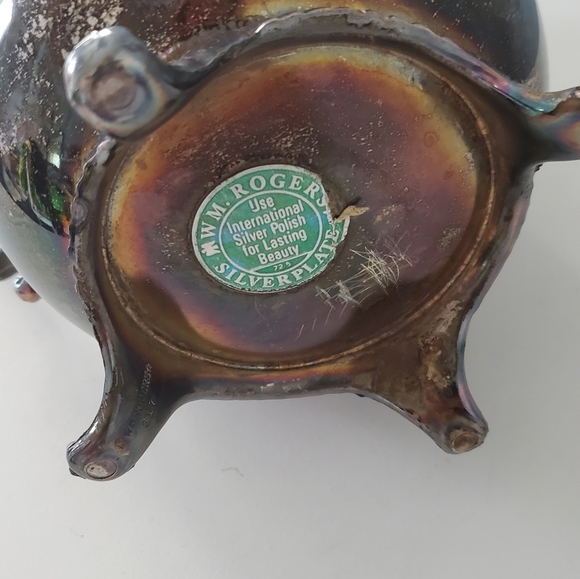 Wm. Rogers Silverplated Water Pitcher - Picture 4 of 4